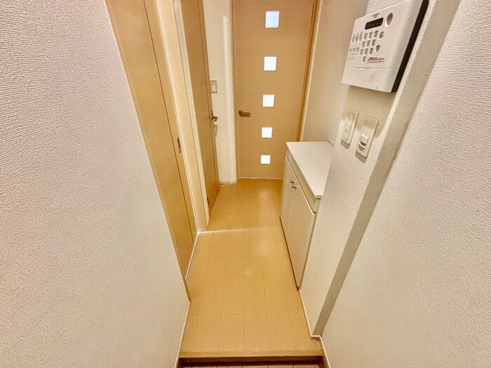 物件内観写真10　(廊下)