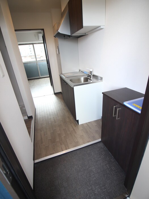 物件内観写真7　(玄関)