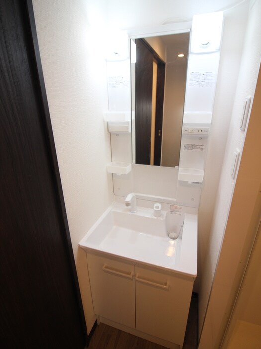 物件内観写真12　(洗面)