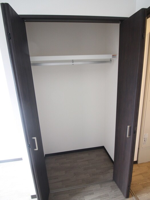 物件内観写真13　(収納)