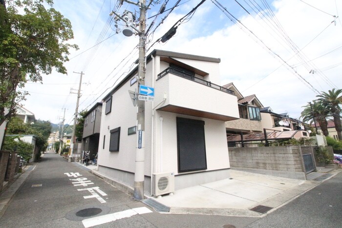 物件外観写真5　(外観写真)