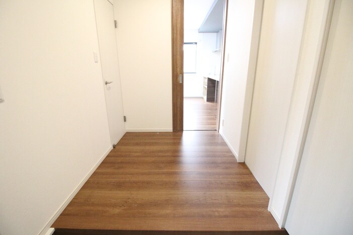 物件内観写真18　(廊下)