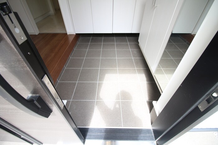 物件内観写真19　(玄関)