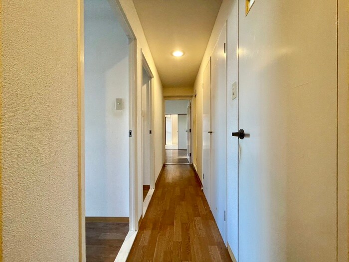 物件内観写真18　(廊下)