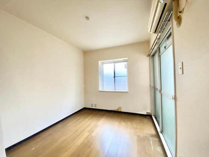 物件内観写真6　(居室)