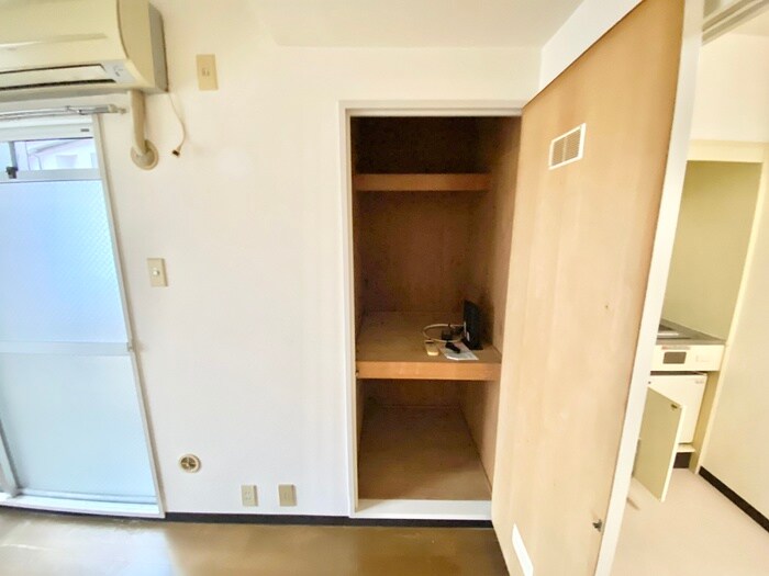 物件内観写真11　(収納)