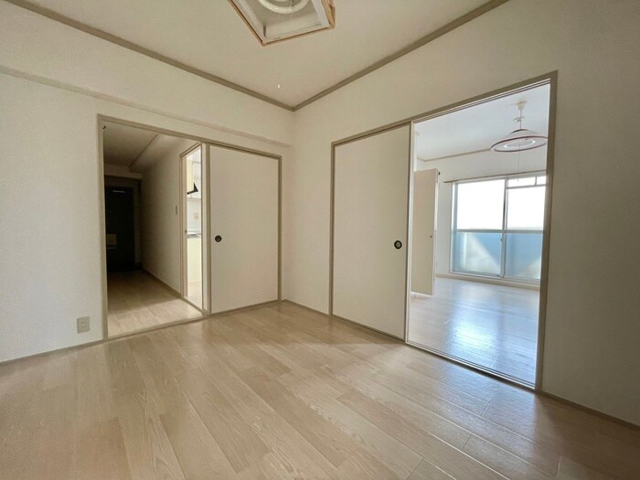 物件内観写真9　(居室)