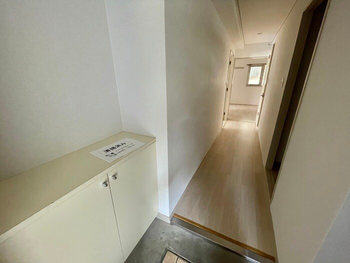物件内観写真21　(玄関)