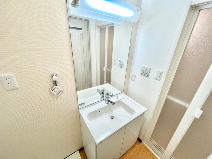 物件内観写真12　(洗面)