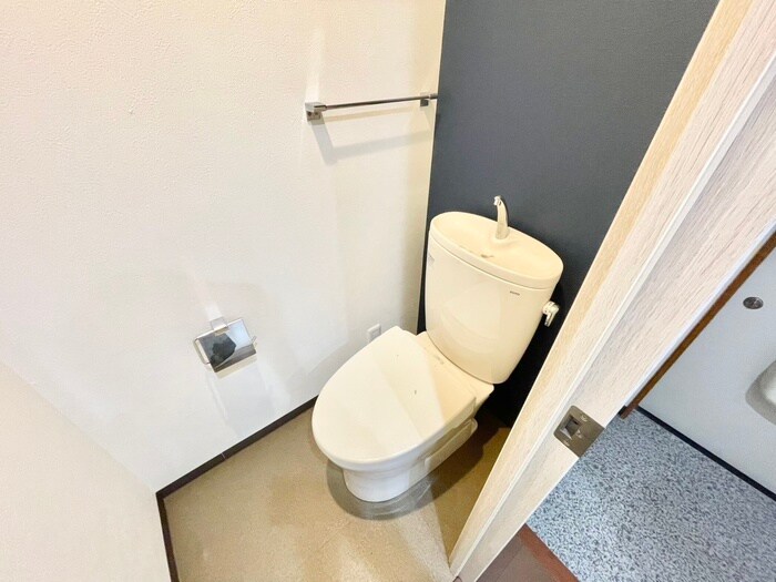 物件内観写真14　(トイレ)