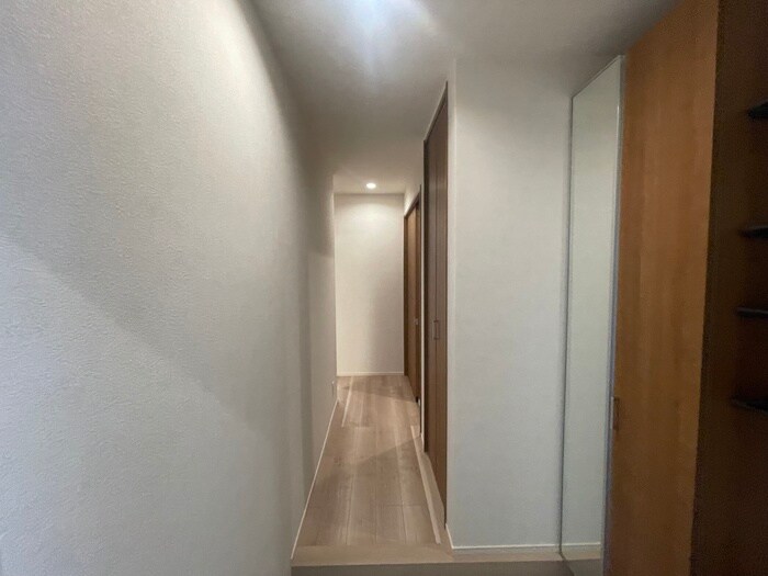 物件内観写真17　(廊下)