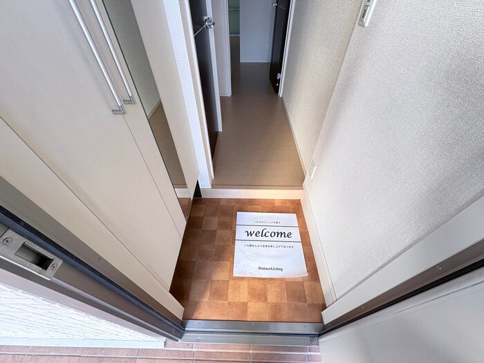 物件内観写真17　(玄関)