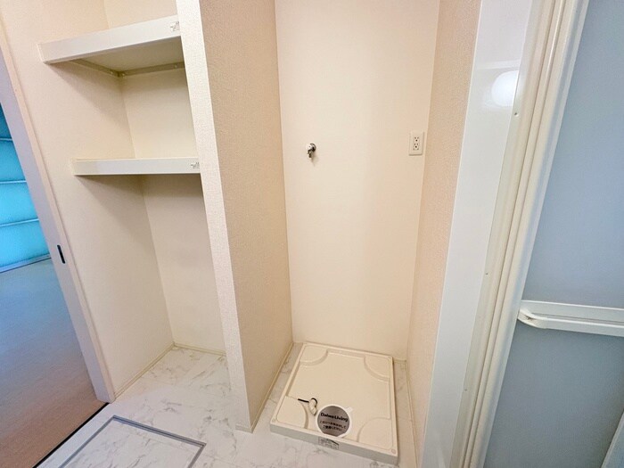 物件内観写真20　(洗濯機置場)