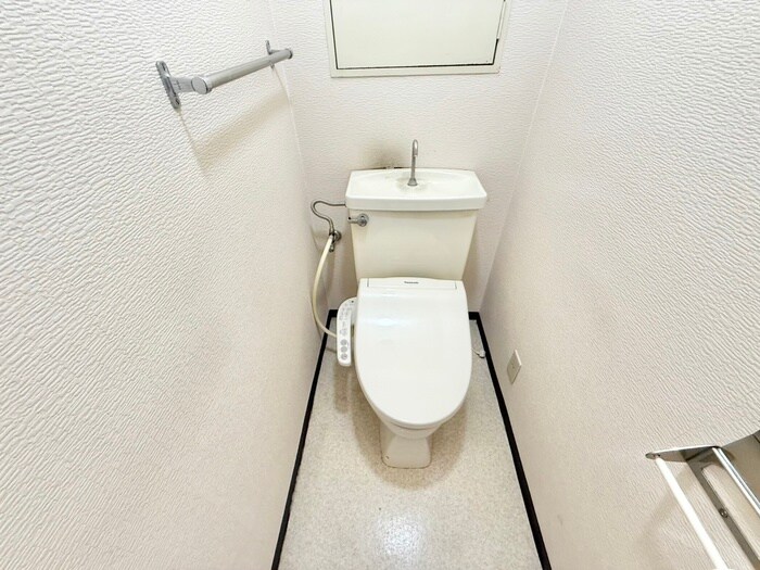 物件内観写真15　(トイレ)