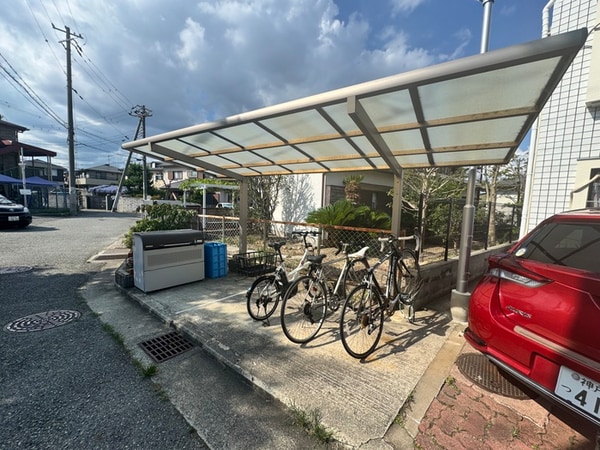 駐輪場