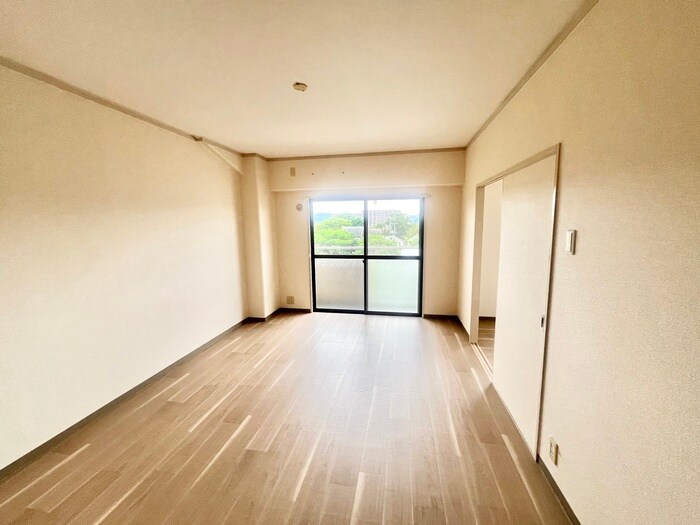 物件内観写真7　(居室)