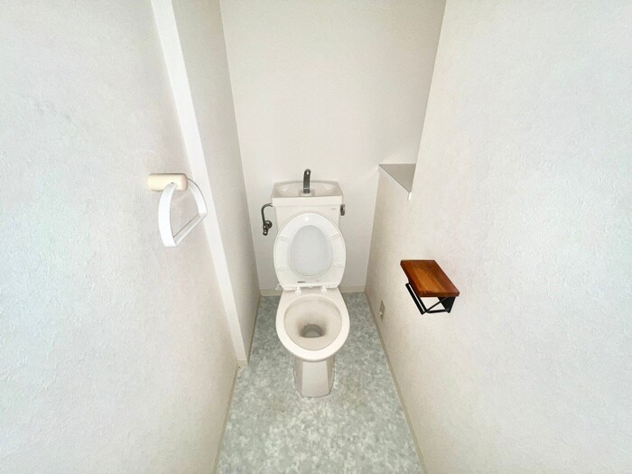 物件内観写真15　(トイレ)