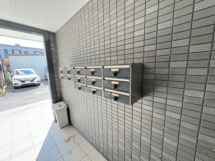 物件外観写真4　(建物設備)