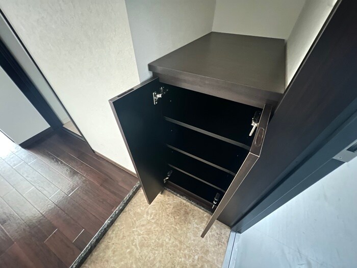 物件内観写真16　(靴箱)