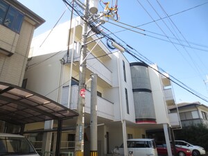 メゾンキューブ外観写真