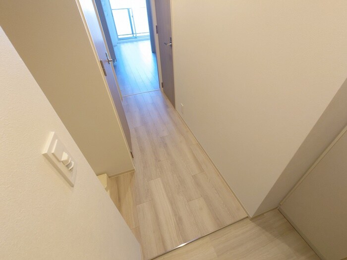 物件内観写真16　(廊下)