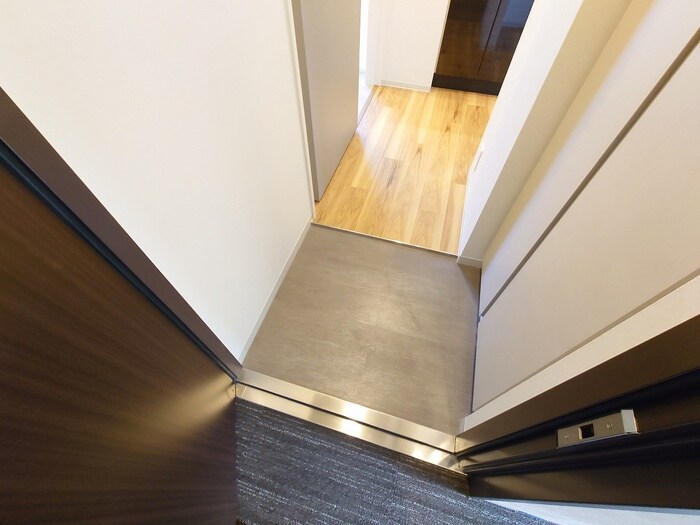 物件内観写真19　(玄関)