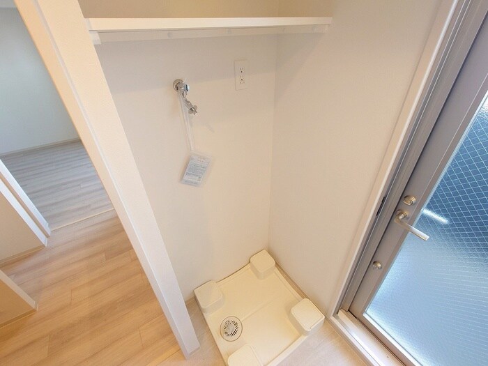 物件内観写真20　(洗濯機置場)