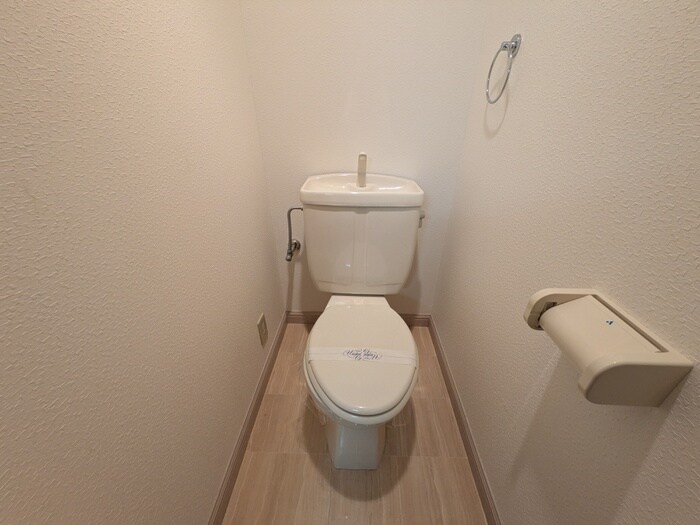 物件内観写真11　(トイレ)