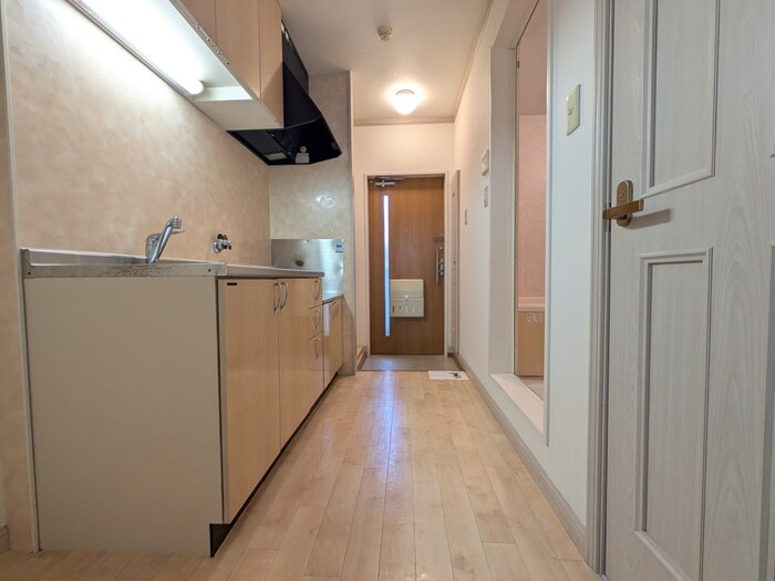 物件内観写真20　(廊下)