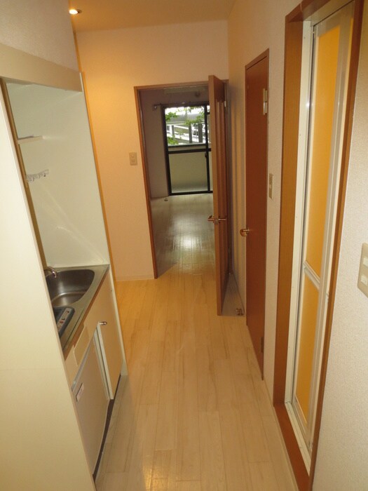 物件内観写真7　(廊下)