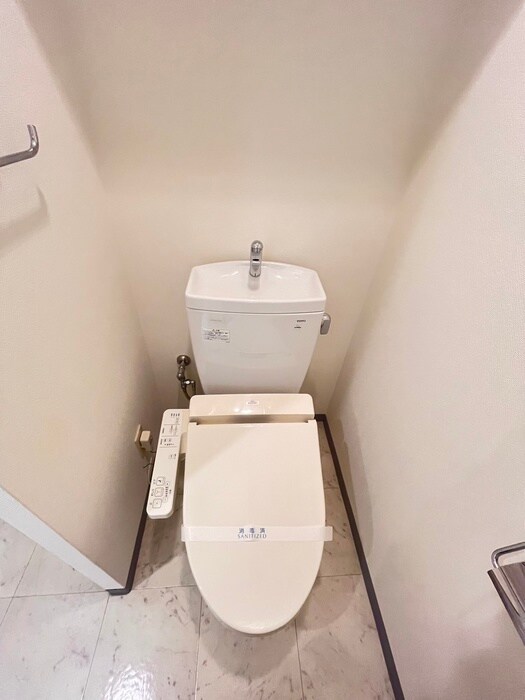 物件内観写真11　(トイレ)