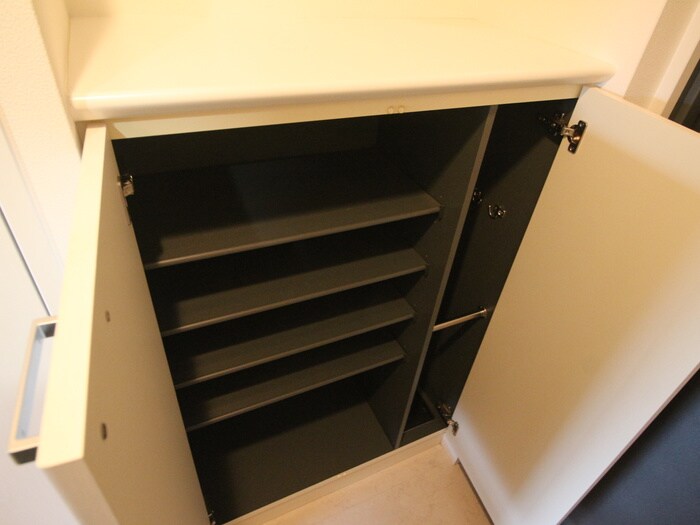 物件内観写真17　(靴箱)