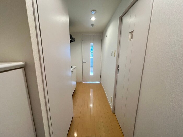 物件内観写真18　(廊下)