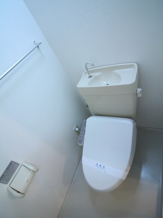 物件内観写真13　(トイレ)