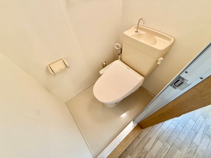 物件内観写真16　(トイレ)