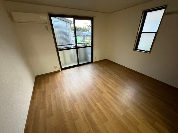 物件内観写真9　(居室)