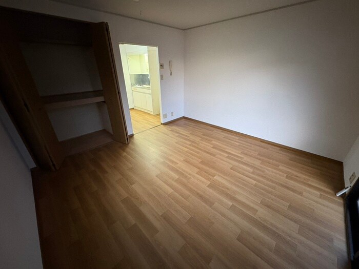 物件内観写真10　(居室)