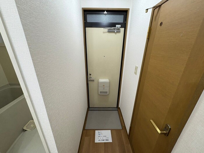 物件内観写真20　(玄関)