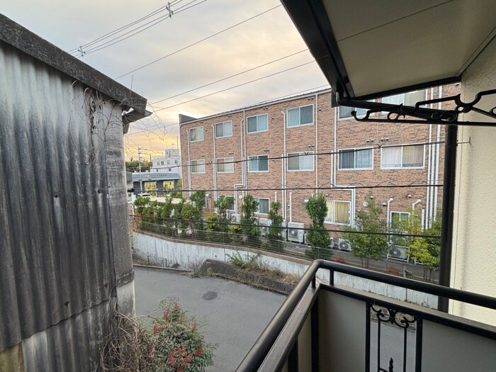 物件内観写真22　(室内からの展望)