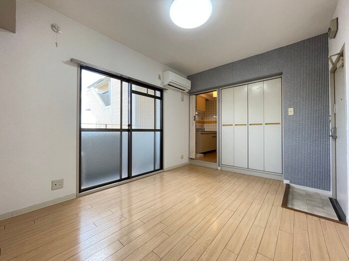 物件内観写真8　(居室)