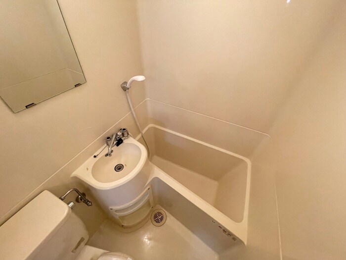 物件内観写真12　(洗面)