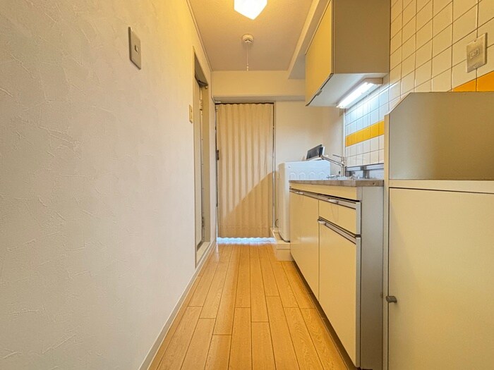 物件内観写真16　(廊下)