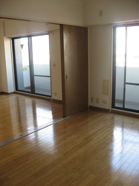 物件内観写真8　(内観写真)