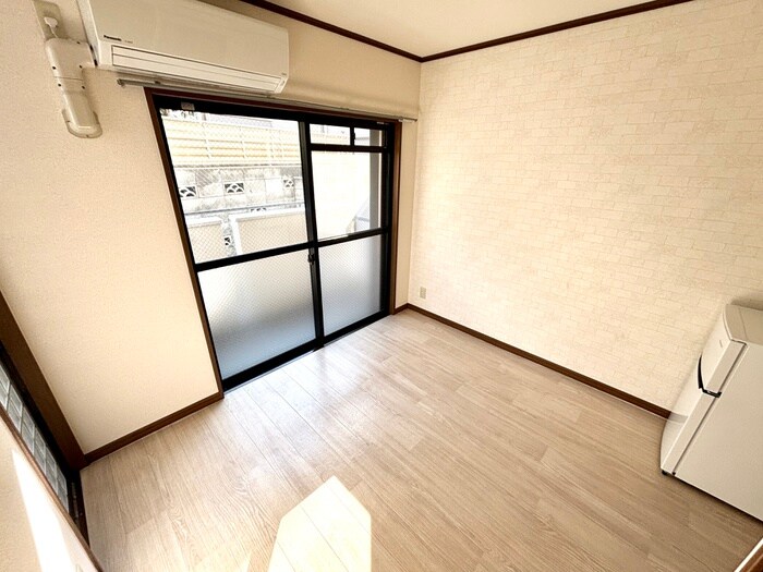 物件内観写真9　(居室)