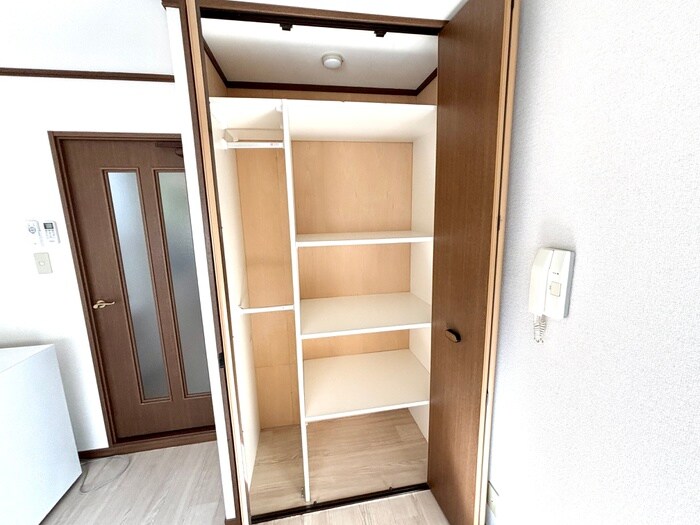 物件内観写真17　(収納)