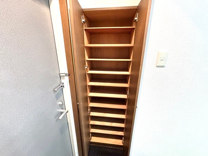 物件内観写真20　(靴箱)