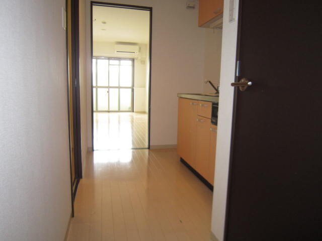 物件内観写真15　(廊下)