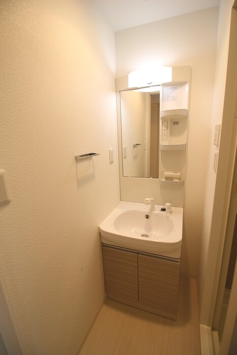 物件内観写真9　(洗面)