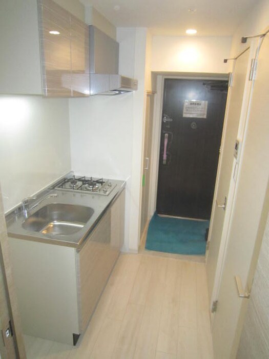 物件内観写真12　(玄関)