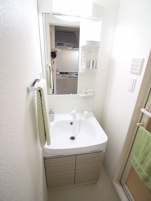 物件内観写真15　(洗面)